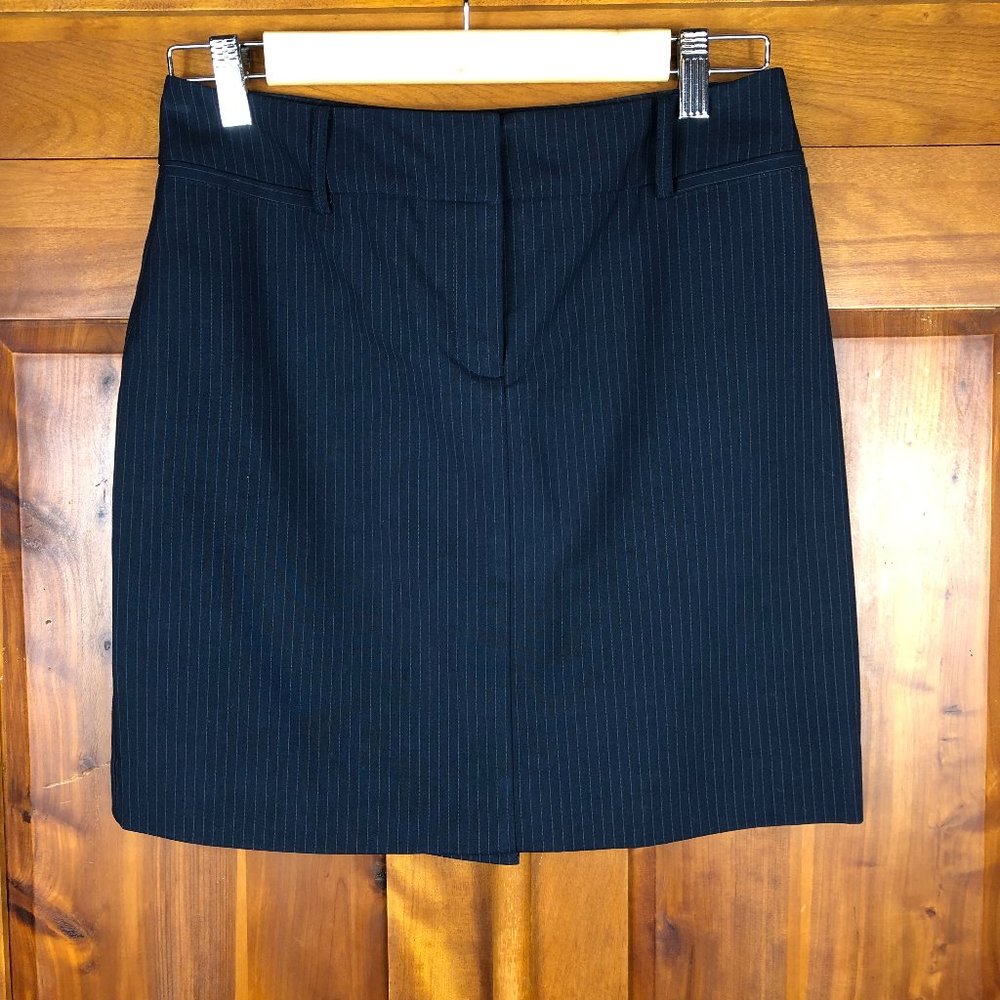 New York & Company Stretch Navy Pin Striped Academia Grunge Mini Skirt Y2K